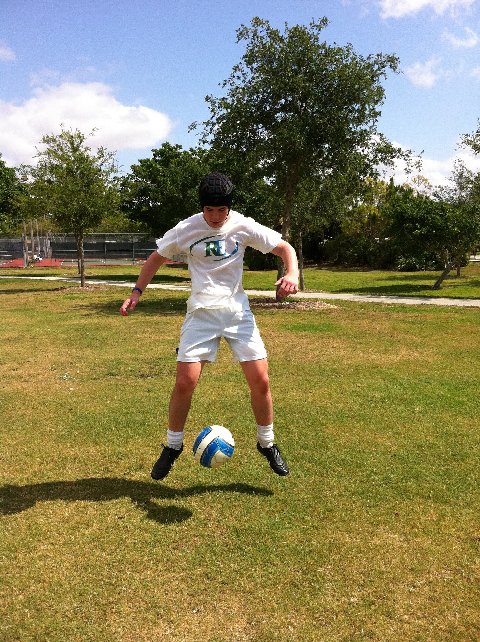 Soccer player seeks to curb concussions